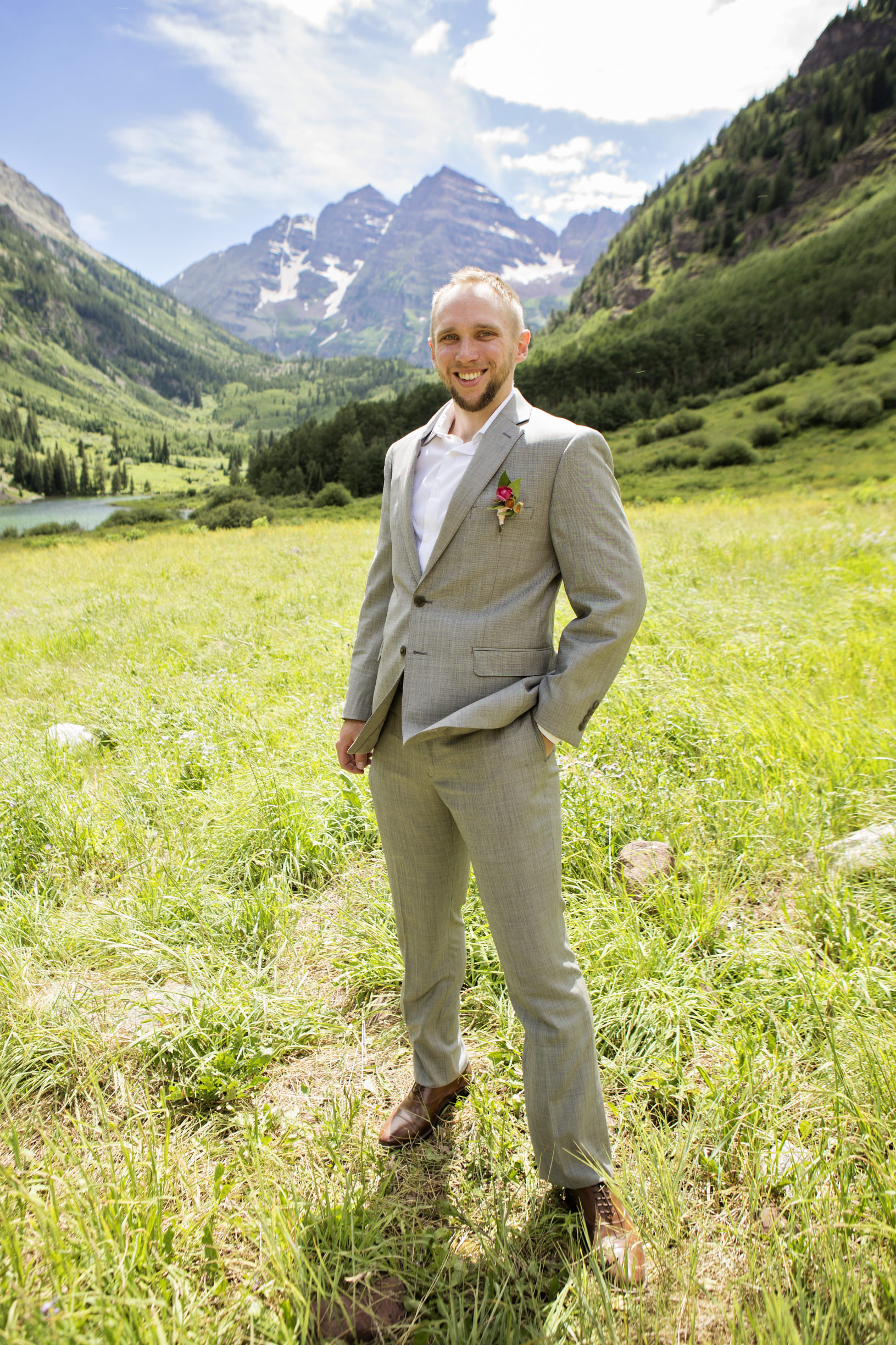 Grooms Portrait at Maroon Bells | Windfirm Photography