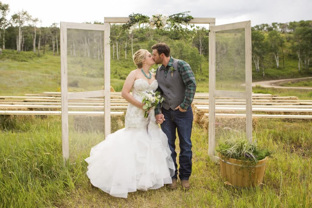 Colorado Mountain Bride and Groom Pictures